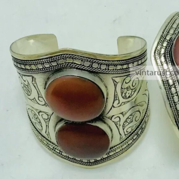 Single Boho Carnelian Stone Cuff: Antique Kuchi Tribal Bracelet - Picture 10 of 15